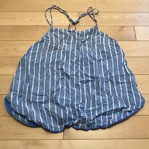 >Cute striped blue and white top!!